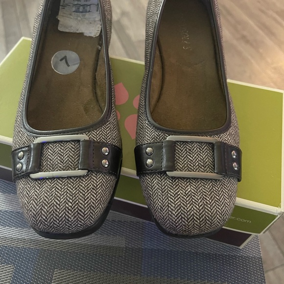 Round Toe Houndstooth Brown Casual Slip On Aerosols Fabric Upper - Picture 2 of 8